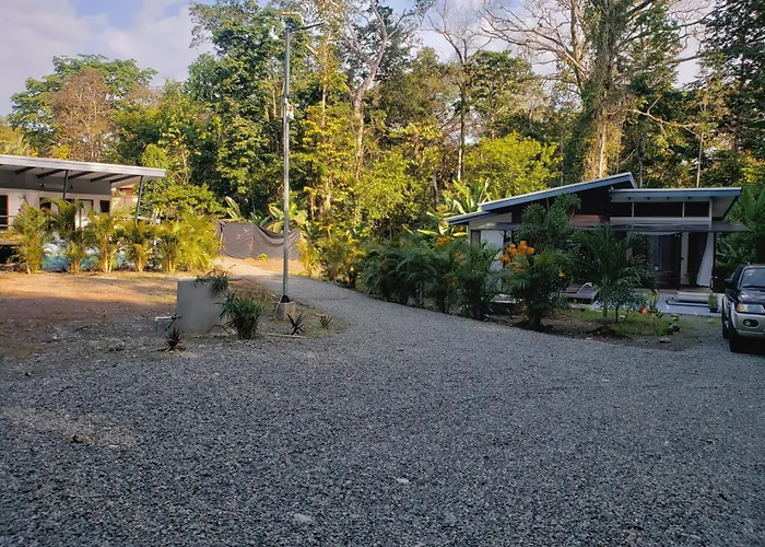 Villa Akala